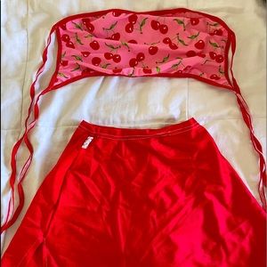 RED NEBBITY SET, tube top with multi straps and mini skirt with slit